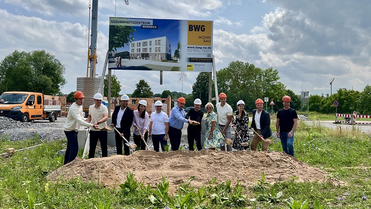 Beim Neubau des Gesundheitszentrums Werneck fand nun der Spatenstich statt