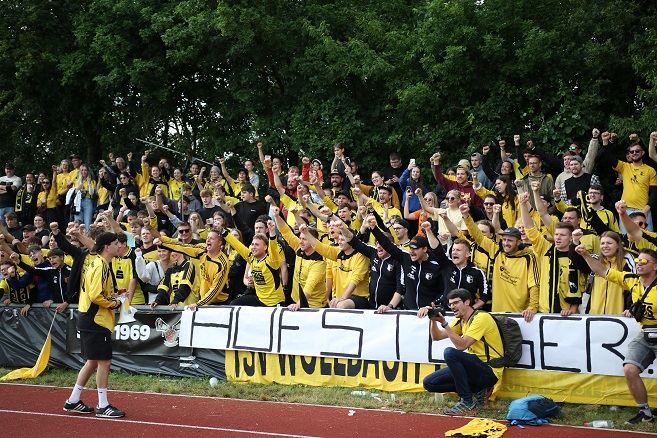 Massenphänomen Relegation: Über 300.000 Fans bedeuten neuen Rekord