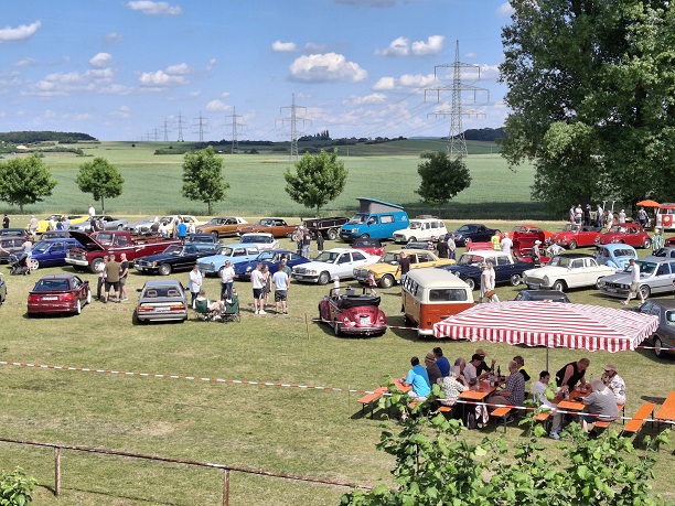 So war das 2. offene Oldtimertreffen in Dürrfeld mit rund 150 Fahrzeugen