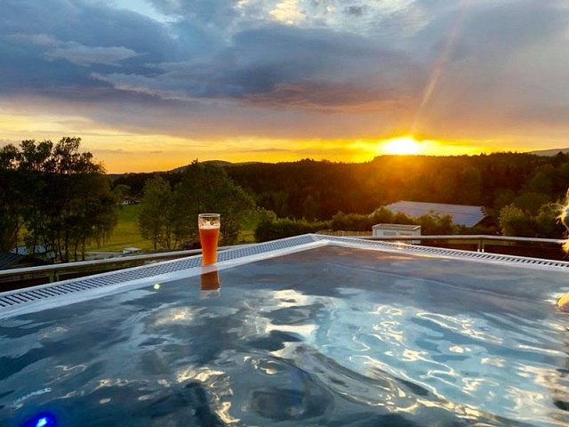 Bierkultur im Bayerischen Wald: Vom Bock bis zum Saunaaufguss ein goldener Genuss