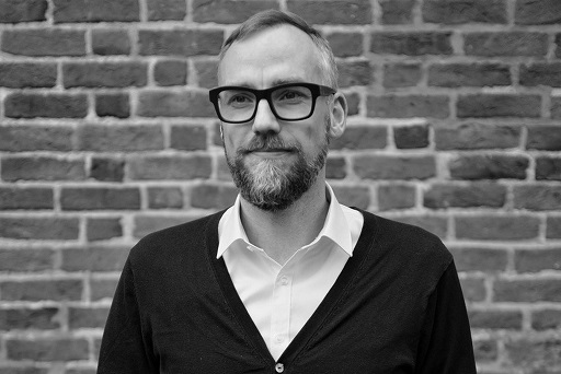 Zweimaliges Hörerlebnis in der Stadtbibliothek: Dr. Björn Johannsen präsentiert „Ein Überlebender aus Warschau“