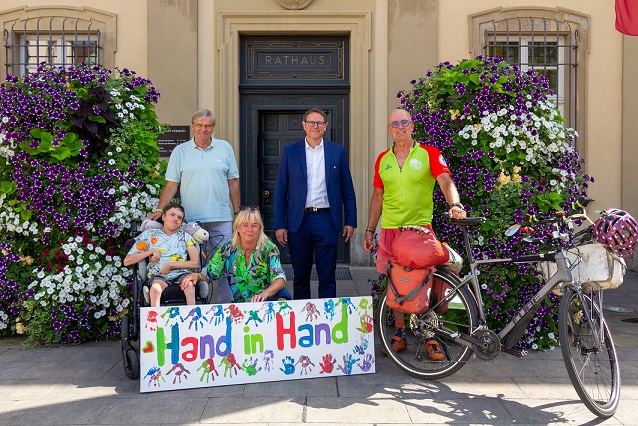 Jörg Richters „Tour de France“ mit Spenden für die Aktion „Hand in Hand gegen Tay-Sachs und Sandhoff in Deutschland e.V.“