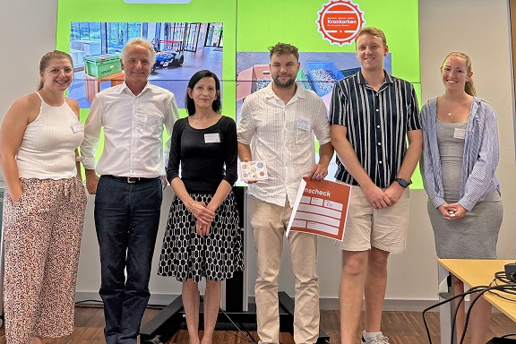 THWS Business School: Studierende stellen bei der Abschlussveranstaltung Projektergebnisse vor