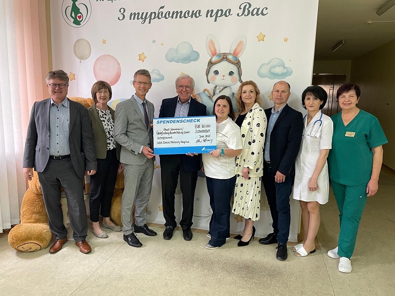 Gemeinsam für die Kleinsten: Symbolische Spendenübergabe an das Perinatalzentrum in Lutsk