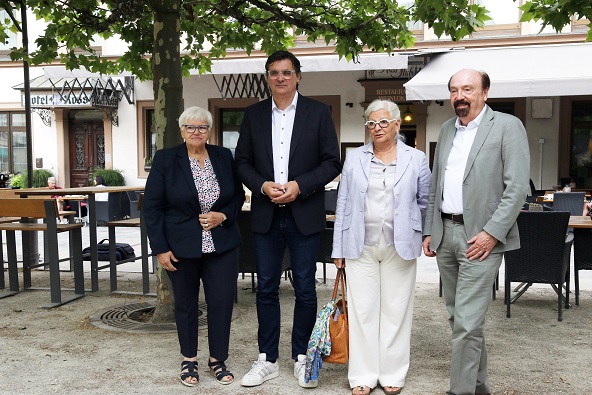 Spitze Zungen: Der Paukenschlag und die möglichen Folgen