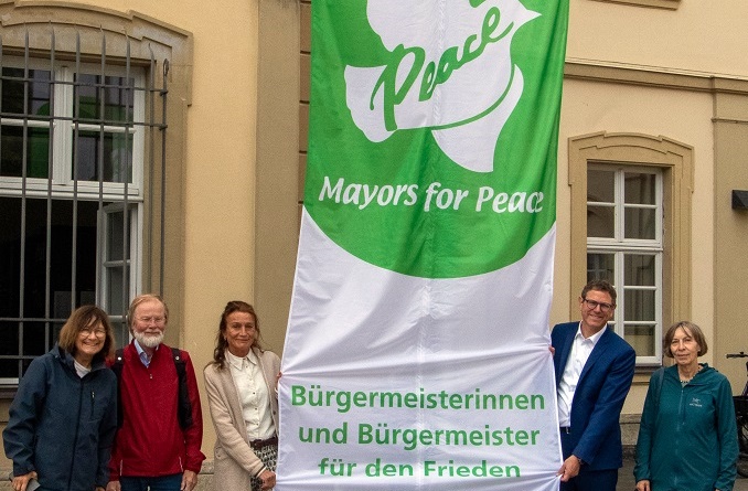 Wenn Städte schweigen und Kinder sprechen: Eine Ausstellung zum 80. Jahrestag der Atombombenabwürfe