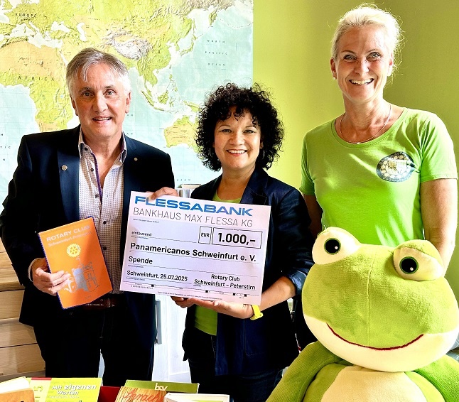 Panamericanos freuen sich über 1.000 € aus dem rotarischen Schlauchbootrennen