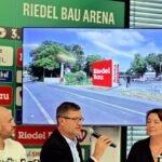 „Profis im Budenmachen“: Die Riedel Bau AG ist als neuer Hauptsponsor der Schnüdel Namensgeber der Arena