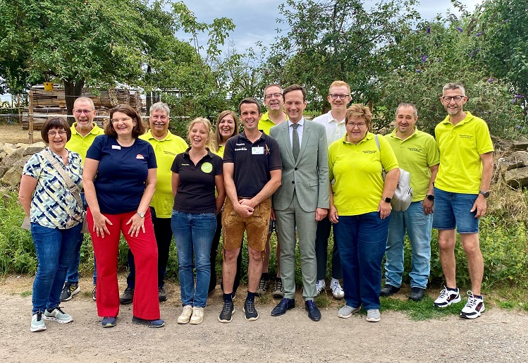 Sommerfest der Pflegefamilien: Ein erlebnisreicher Tag auf dem Bio-Bauernhof