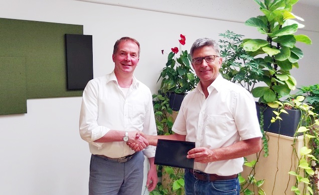 Für die Chance auf ein besseres Leben: WertWende GmbH spendet 350 Euro für Thomas Weigand