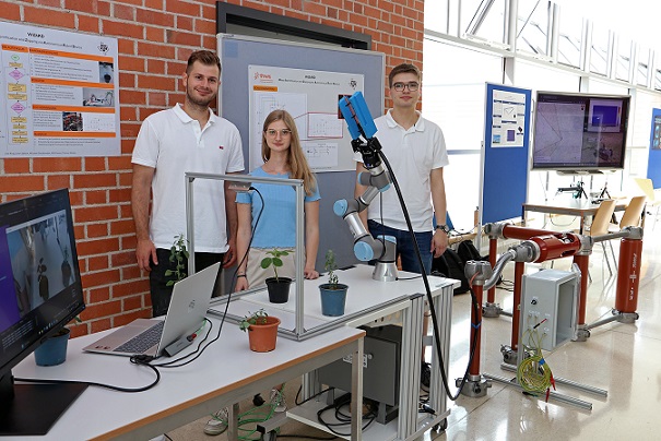 Beim Tag der Elektrotechnik der THWS standen Zukunftstechnologien im Rampenlicht