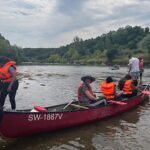 Kanutour für Leadership und Teamgeist: THWS-Studierende, Professoren und Unternehmensvertreter gemeinsam auf dem Main unterwegs