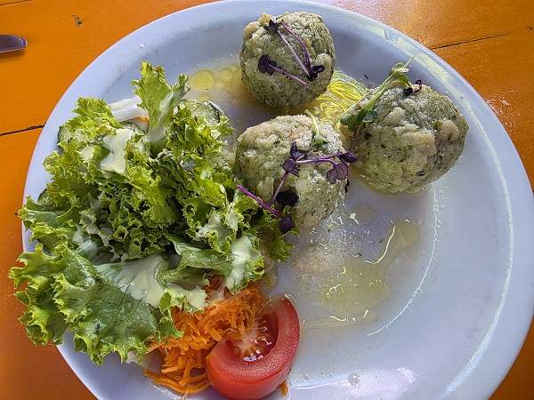 Fahr mal hin, kehr mal ein: 11 Bilder aus dem Fässle-Keller vor dem Fußball in Bamberg