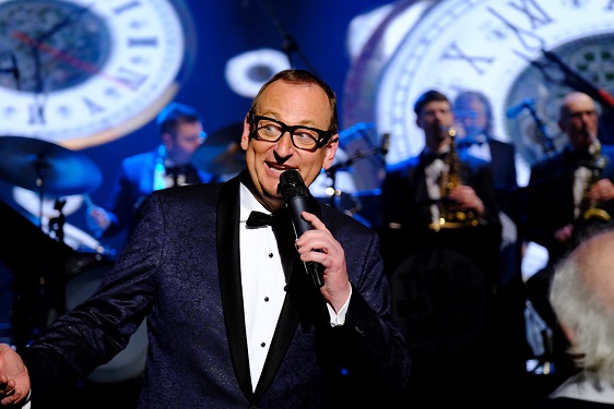 ABBA, Udo Jürgens, Eisi Gulp, Eiskönigin und ein Fallschirmspringer: Veranstaltungs-Highlights in Bad Neustadt und Grafenrheinfeld