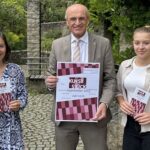 KI – Künstlerische Intelligenz: Die neue KUNSTSTÜCK-Saison 2025/26 startet mit einer Vernissage in der Sparkassengalerie