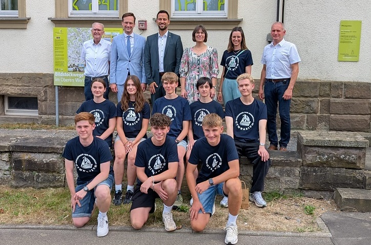 Beitrag zur Jubiläumsfeier des Bildstockzentrums Egenhausen: P-Seminar des Humboldt-Gymnasiums bringt Geschichte zum Leben