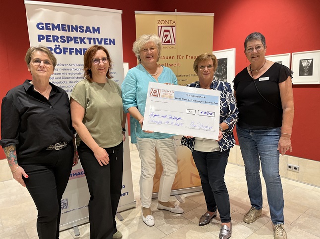 Erlös der 1. Quiz-Night: Zonta Club Bad Kissingen-Schweinfurt spendet dem Verein „Jugend mit Zukunft“ 1.000 Euro