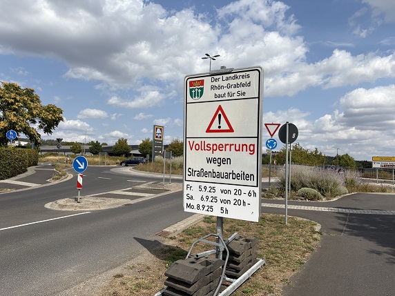 Asphaltarbeiten am „Aldi-Kreisel“ in Bad Neustadt führen zu einer viertägigen Vollsperrung