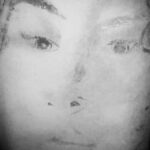 Eine Ausstellung in den Gängen des Rathauses: Stephanie Helbing zeigt „Mit Stift und Farbe auf Papier (1998 – 2014)“