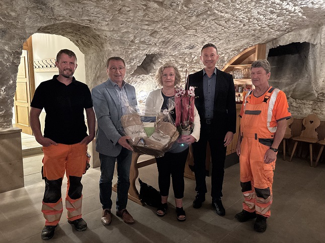 Verabschiedung in den Ruhestand: Andrea Ziegler und ihre Verdienste für den Wasserzweckverband Stadtlauringer Gruppe