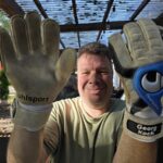 Torwart-Handschuhe und Trikots: Warum der leidenschaftliche Sammler Andreas Schönrock ausgerechnet auf Duisburger Exemplare steht – VIELE FOTOS!