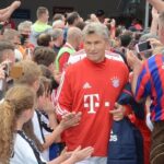 Fußballgeschichte, Emotionen und ein großes Herz für den guten Zweck: „Auge“ kommt nach Assamstadt