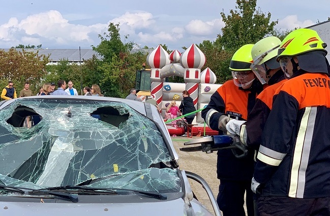 Großer Blaulichttag am 28. September in Gerolzhofen:Leistungsschau von Polizei, Feuerwehr, THW, BRK, DLRG und Bundeswehr