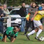 Die Kreisligen am Samstag: Der Ex-Erste verliert, der Tabellenführer fast – und das Schlusslicht gewinnt