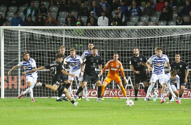 Wenn der Gegner einen Lauf hat: Warum der FC 05 auch gegen Duisburg zuhause verlor – VIELE FOTOS!