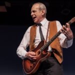 Francis Rossi präsentiert in Erlangen überwiegend seine Lieder aus dem Status Quo Songbook