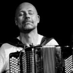 Akkordeonist Harald Oeler kommt ins Franck-Haus: Neues Konzertprogramm stellt Paris und Tokio in den Mittelpunkt