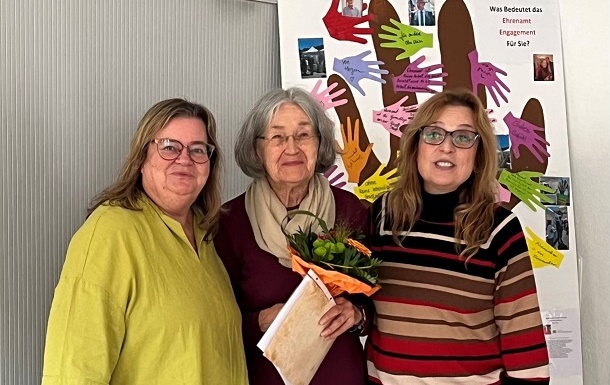 Mit Herzblut Brücken gebaut: Ehrenamtliche Integrationsbegleiterin und Sprachlehrerin Ingrid Fächer nach zehn Jahren Engagement verabschiedet