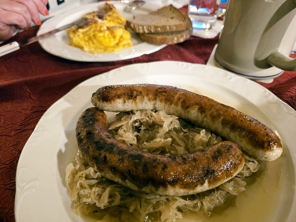 Fahr mal hin und kehr mal ein: Die gemütliche Dorfwirtschaft Bedenk in Hundelshausen