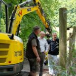 Viele Holzpfosten sind morsch: Der neue Außenzaun für den Wildpark Klaushof kostet 184.000 Euro