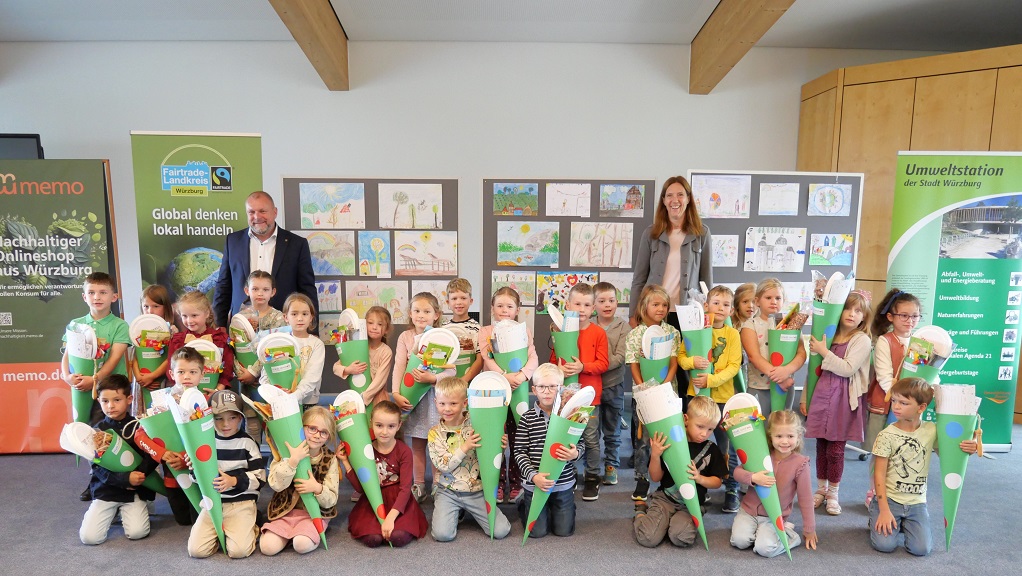 Preisverleihung zum Malwettbewerb „Meine bunte Heimat“: Strahlende Gesichter und faire Schultüten zum Schulstart in Stadt und Landkreis Würzburg