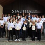 Berufseinsteiger beim Hauptzollamt Schweinfurt: 23 neue Nachwuchskräfte starten ihre Karriere