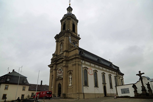 „Die Kirche bleibt im Dorf“: Bistum Würzburg schließt Kategorisierung von mehr als 2200 Immobilien ab