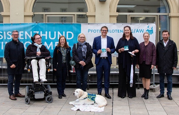 Immer nur herein mit den „haarigen Lebensversicherungen“! Würzburg ist „assistenzhundefreundliche Kommune“