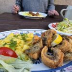 Fahr mal hin und kehr mal ein: Karpfenknusper und Bratwürste zu drei verschiedenen Biersorten