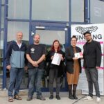 Für inklusiven Arbeitsplatz geehrt: „Mensch inklusive“ der Lebenshilfe Schweinfurt zeichnet Autopflege Kingsize aus