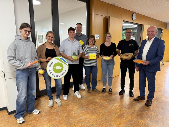 Bio-Brotbox-Aktion schmeckt den Erstklässlern in Rhön-Grabfeld