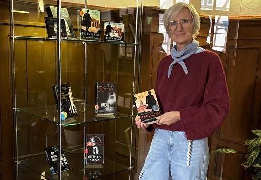 Charmant, klug und voller Geschichte: Alex Beer liest in der Stadtbibliothek Lohr