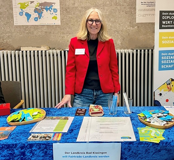 Auf dem Weg zum Fairtrade-Landkreis: Ein Stand am Tag der offenen Tür