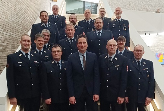 Ehrenabend der Freiwilligen Feuerwehren: Stadt Lohr a.Main würdigt jahrzehntelangen Einsatz