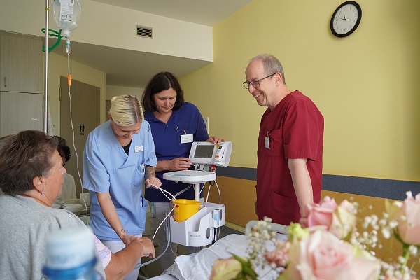 10.000 Euro Prämie: Pflegeschule am Krankenhaus St. Josef überzeugt mit Best-Practice-Projekt „Intensivierungswoche“