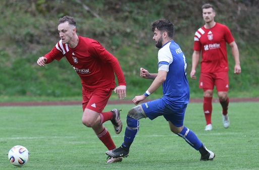 Der „D-Day“ in der Kreisliga 2: Derbytime, Teil 3: Eine letztlich klare Sache für Trossenfurt gegen die Fatschis – FOTOS!
