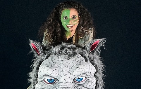 „Die unendliche Geschichte“ feiert Premiere im Großen Haus des ETA Hoffmann Theaters