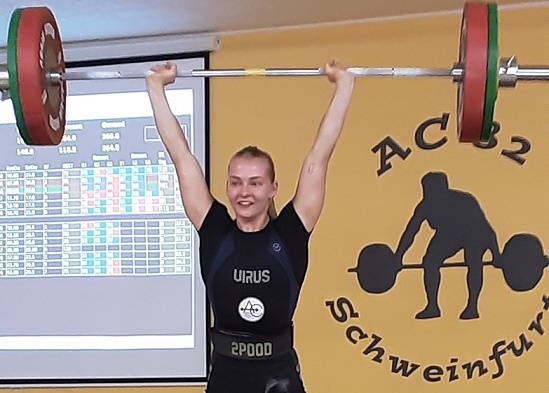 AC-Heber holen erste Tabellenpunkte in der Bundesliga: Erste Mannschaft siegt gegen Gäste vom AC Weinheim