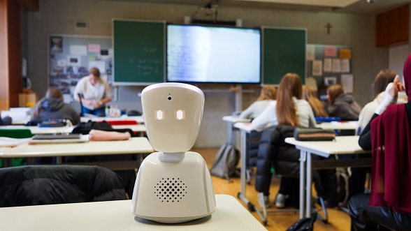 Digitale und inklusive Bildung: Der Landkreis Kitzingen hat sich fünf sogenannte Schul-Avatare angeschafft