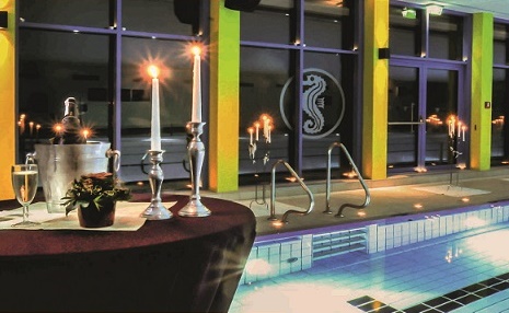 „Schwimmen mit den Sinnen“ ist seit 20 Jahren ein Highlight im Hallenbad Gochsheim